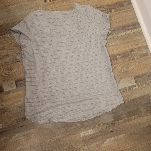 Lululemon | stripped T-shirt - Picture 2 of 3